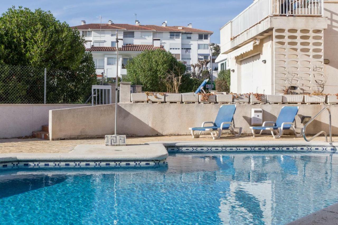 Bed and breakfast Casa Balmins Sitges Extérieur photo